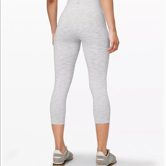 Lululemon Wunder Under High Rise Crop 21” Gray and White Stripe - Picture 2 of 9